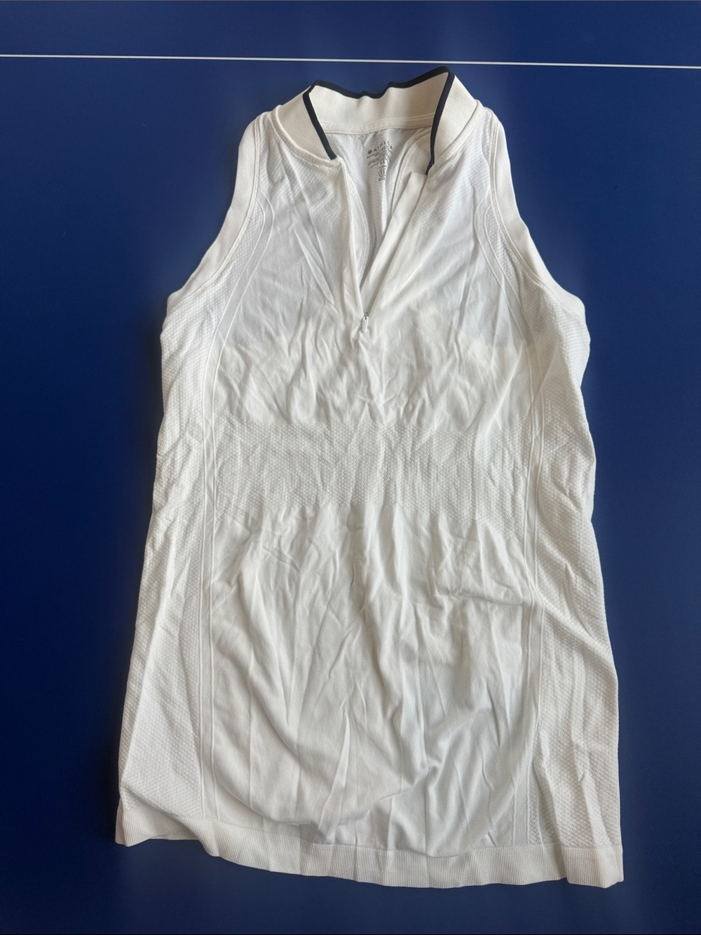 Women's White Sleeveless Polo Tank Top Athleta XS long length